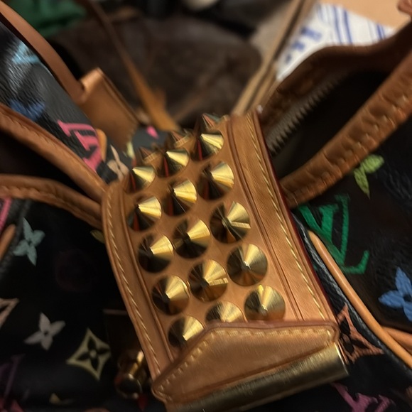 LOUIS VUITTON
Monogram Multicolor Chrissie Black - Picture 9 of 14